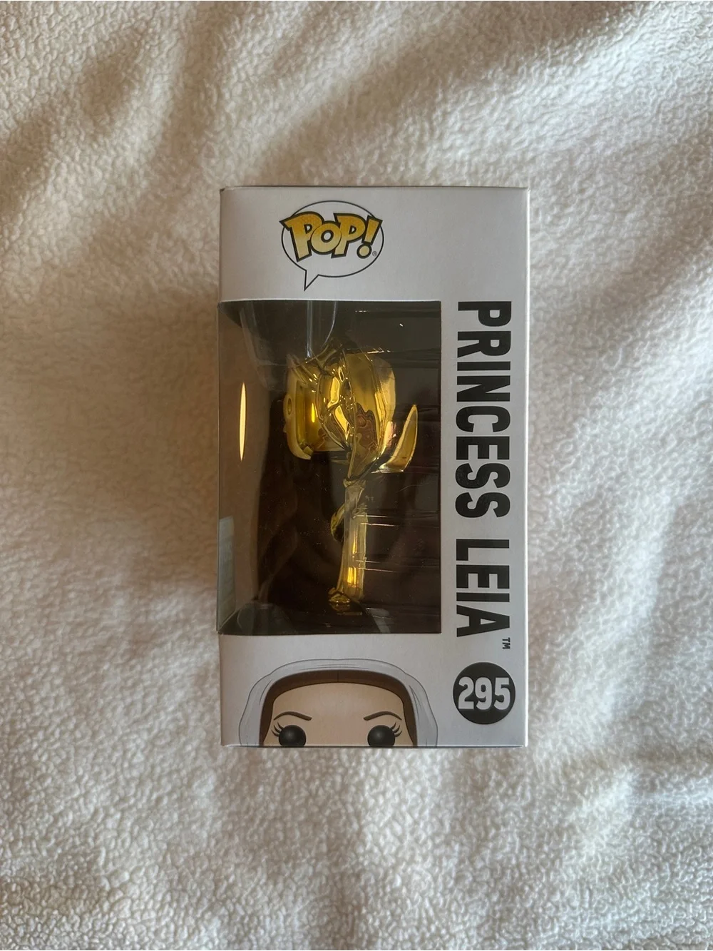 Princess Leia Gold Funko Pop - Picture 3 of 6
